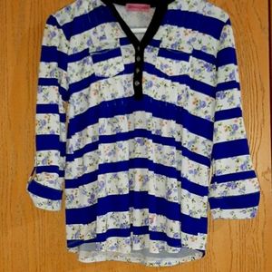 Girls quarter sleeve top